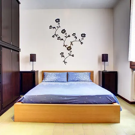 Charming Porta Nova Apartment Bologna